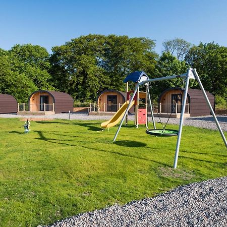 Weedingshall Lodges ฟัลเคิร์ก ภายนอก รูปภาพ