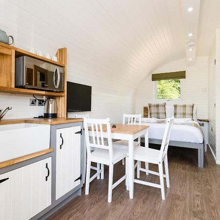 Weedingshall Lodges ฟัลเคิร์ก ภายนอก รูปภาพ