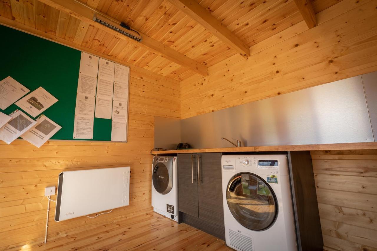 Weedingshall Lodges ฟัลเคิร์ก ภายนอก รูปภาพ